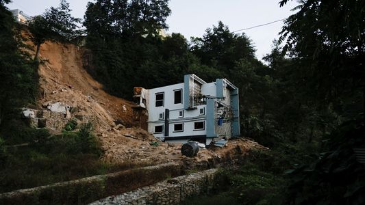 Nueva tragedia en Nepal: las impactantes imágenes de una avalancha que ya dejó al menos cuatro muertos
