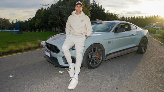 El inolvidable gesto del Dibu Martínez con un grupo de hinchas argentinos