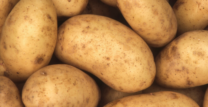 Solidaridad en cuarentena: llevan donadas más de 5.000 toneladas de papas para comedores