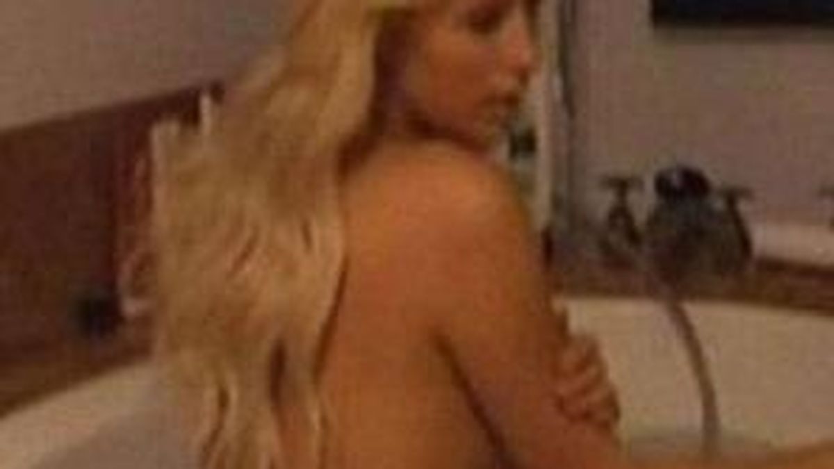 Paris Hilton se desnudó en su reality show