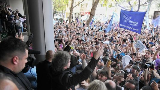 Milei reunió a la militancia libertaria en Bahía Blanca y reforzó el armado electoral para 2027