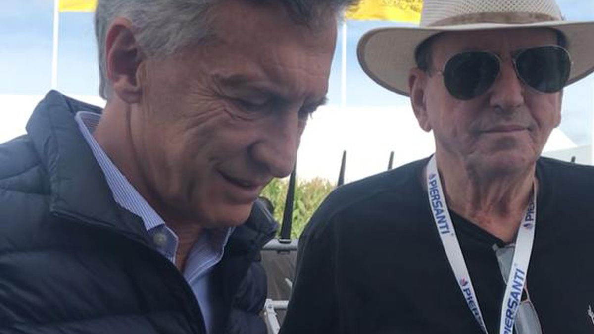 Mauricio Macri estuvo en una empresa de maquinaria agrícola cordobesa.