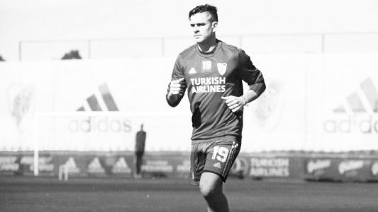 El colombiano de River Borré aislado en forma preventiva por contacto con positivo de coronavirus