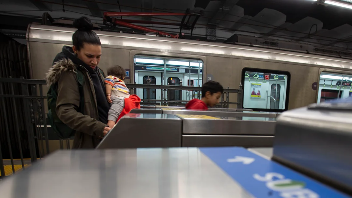 Se volvió a postergar el aumento en la tarifa de subte. (Foto: NA)