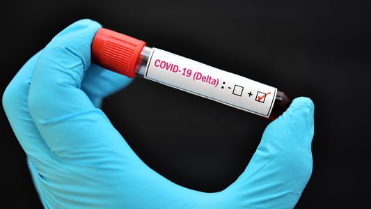 Variante Delta: cuáles son los síntomas claves de esta cepa