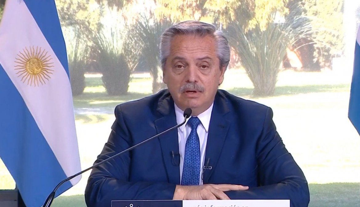 Alberto le respondió a Macri: La cuarentena nos permitió poner de pie un sistema de salud que dejaste destruido