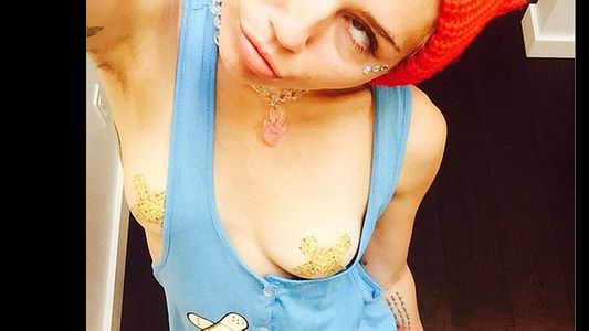 Una nueva foto de Miley Cyrus generó controversia