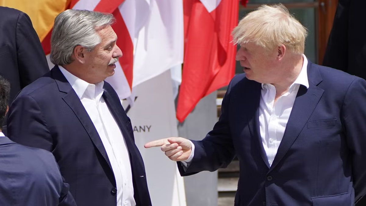 Alberto Fernández y su encuentro con Boris Johnson (Foto: Gentileza The Independent)