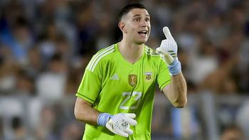 Dibu Martínez Dibu Martínez