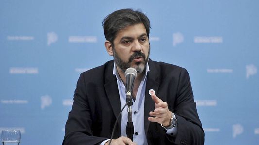 El ministro de Gobierno bonaerense se negó a realizarse una test de alcoholemia