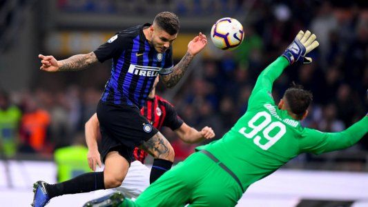 Icardi ganó el clásico de Milán con un cabezazo en el último minuto