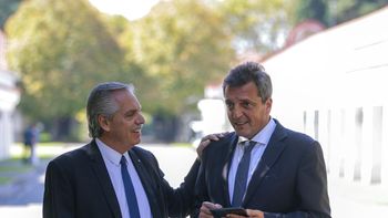 Alberto Fernández recibió a Massa en Olivos: acordaron la suba de tasas y limaron asperezas por la renuncia de Antonio Aracre Alberto Fernández recibió a Massa en Olivos: acordaron la suba de tasas y limaron asperezas por la renuncia de Antonio Aracre
