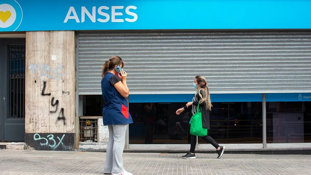 Esta suba se estableció tras aplicar la fórmula que combina el 50% de la recaudación de la ANSES y otro 50% de la variación salarial (RIPTE).