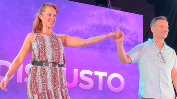 La emoción de Miriam Lanzoni por la última función de la obra Disgusto