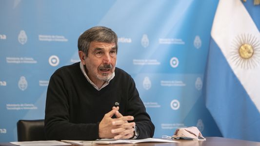 Roberto Salvarezza estima que para septiembre podría estar vacunada el 70% de la población adulta