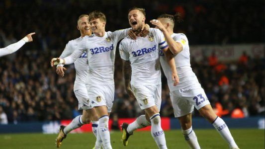 El Leeds de Bielsa volvió al triunfo y está otra vez en la cima