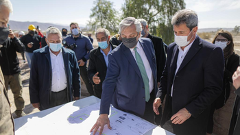 Alberto Fernández lanzó desde San juan, la campaña electoral del Frente de Todos pidiendo unidad a los gobernadores del Interior. (Foto: Presidencia) Alberto Fernández lanzó desde San juan, la campaña electoral del Frente de Todos pidiendo unidad a los gobernadores del Interior. (Foto: Presidencia)
