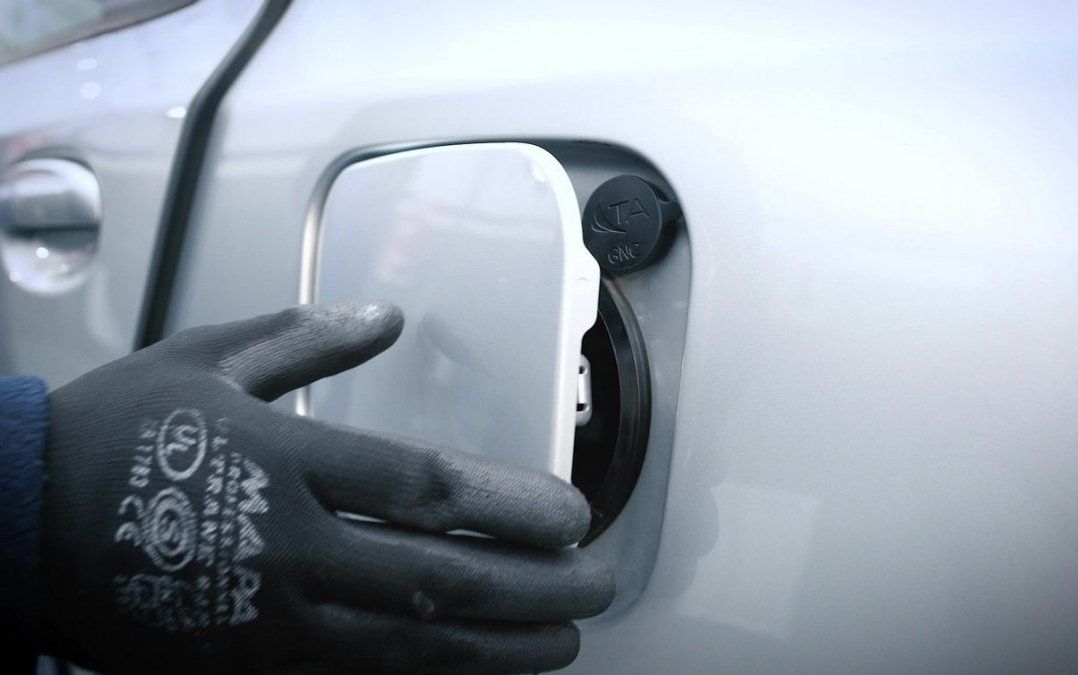 Aumento de la nafta: Shell se sumó a la suba de YPF y Puma confirmó que lo hará en las próximas horas