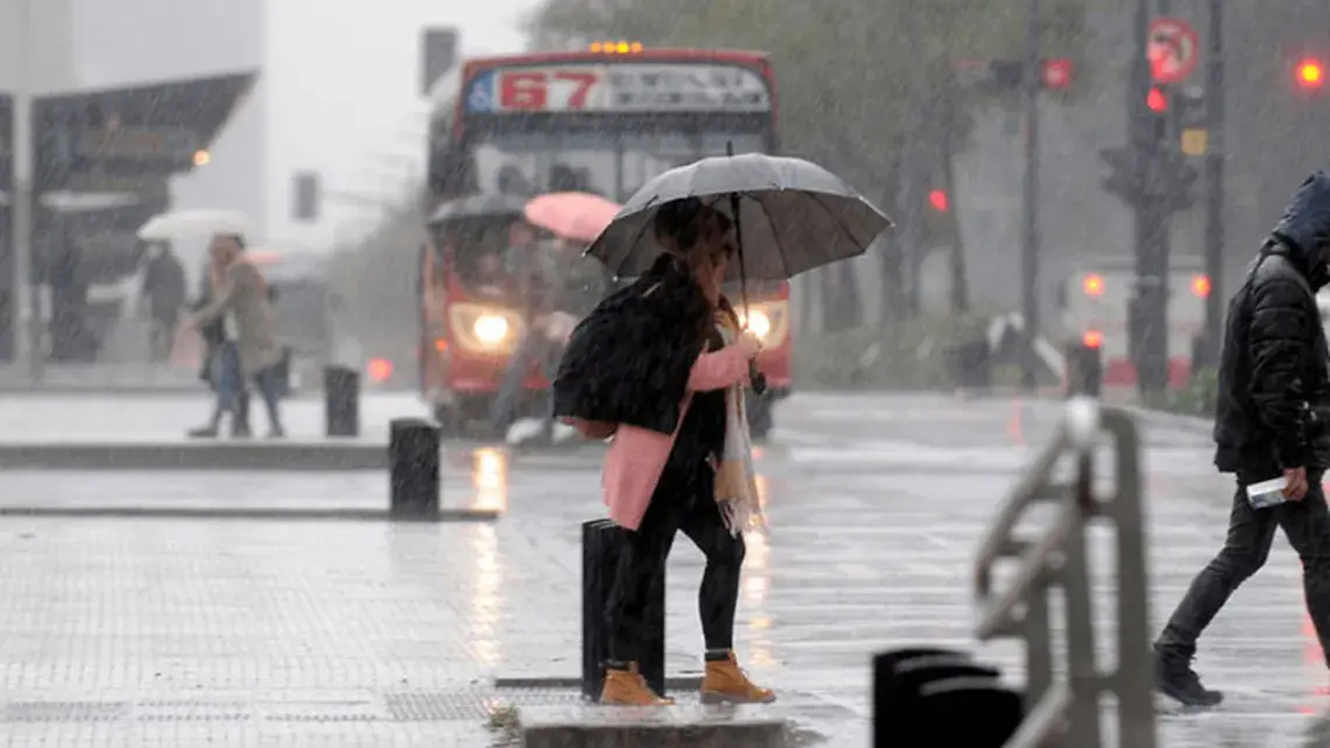 ¡Llega la lluvia!: ¿cuándo baja la temperatura en la Ciudad y el conurbano bonaerense?