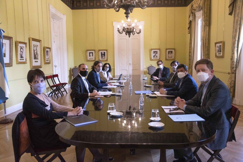 El Gobierno prorroga la prohibición de despidos y la doble indemnización