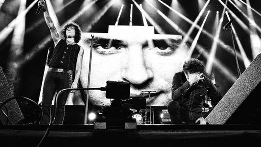 Gran homenaje de Enrique Bunbury y Andrés Calamaro para Gustavo Cerati