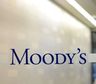 Moodys mejoró la calificación de la deuda argentina y elevó la perspectiva del país a positiva