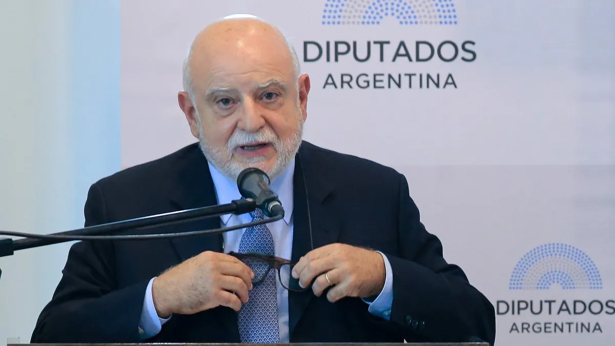 El Gobierno echó al procurador del Tesoro.
