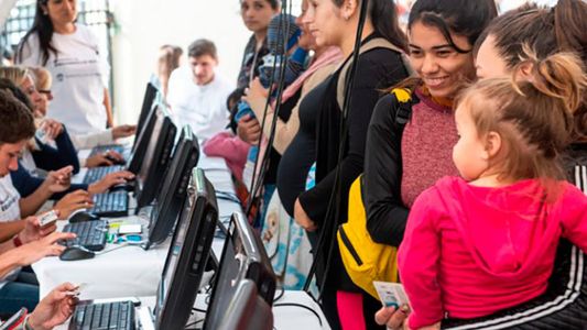 ANSES AUH: cómo cobro el extra de $ 11.000 en C.A.B.A