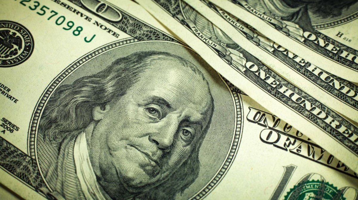 Con el mercado atento a la licitación de Lebac, el dólar cayó otros 70 centavos y cerró a $36,90