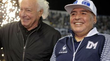 Guillermo Coppola reveló que iba diciendo en su interior mientras llevaba el ataúd de Diego Maradona