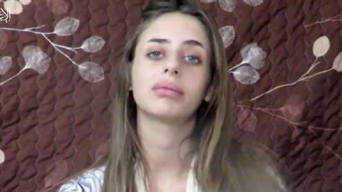 El grupo terrorista Hamas publicó un video de una rehén israelí. (Foto: captura)