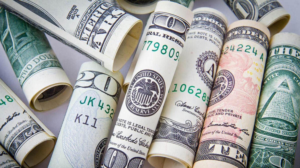 Para enfrentar a la inflación, comprar dólares permite resguardar el valor del medio aguinaldo para convertirlo en ahorro y que no se desvalorice. (Foto REBA)