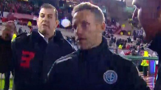 Expulsaron a Lucas Bernardi por entrar tarde a la cancha