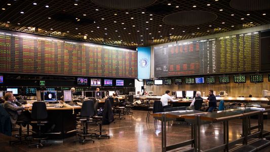 Sergio Massa: los bonos de la deuda argentina trepan un 10% ante su posible desembarco en Economía