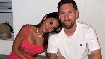 el tierno mensaje de antonela roccuzzo a messi por su cumpleanos con un detalle que se robo la atencion