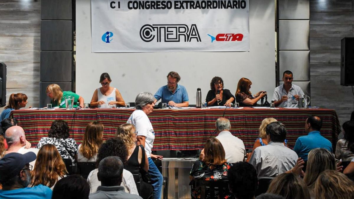 La decisi&oacute;n del paro fue por unanimidad. (Foto: Clar&iacute;n)