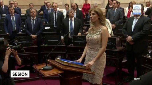 Con el aval de Cristina, Claudia Ledesma juró como presidenta provisional del Senado y estará tercera en la línea de sucesión
