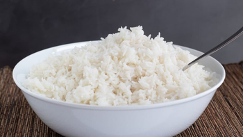 Qué dice la ciencia y los cocineros: Lavar o no el arroz antes de cocinarlo