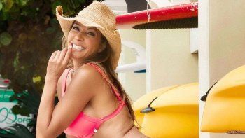 A los 55 Catherine Fulop manejó hasta Mar del Plata en mini short y corpiño