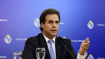 Uruguay: una joven de 30 años denunció que fue violada por una manada y el presidente Lacalle Pou calificó de aberrante el caso