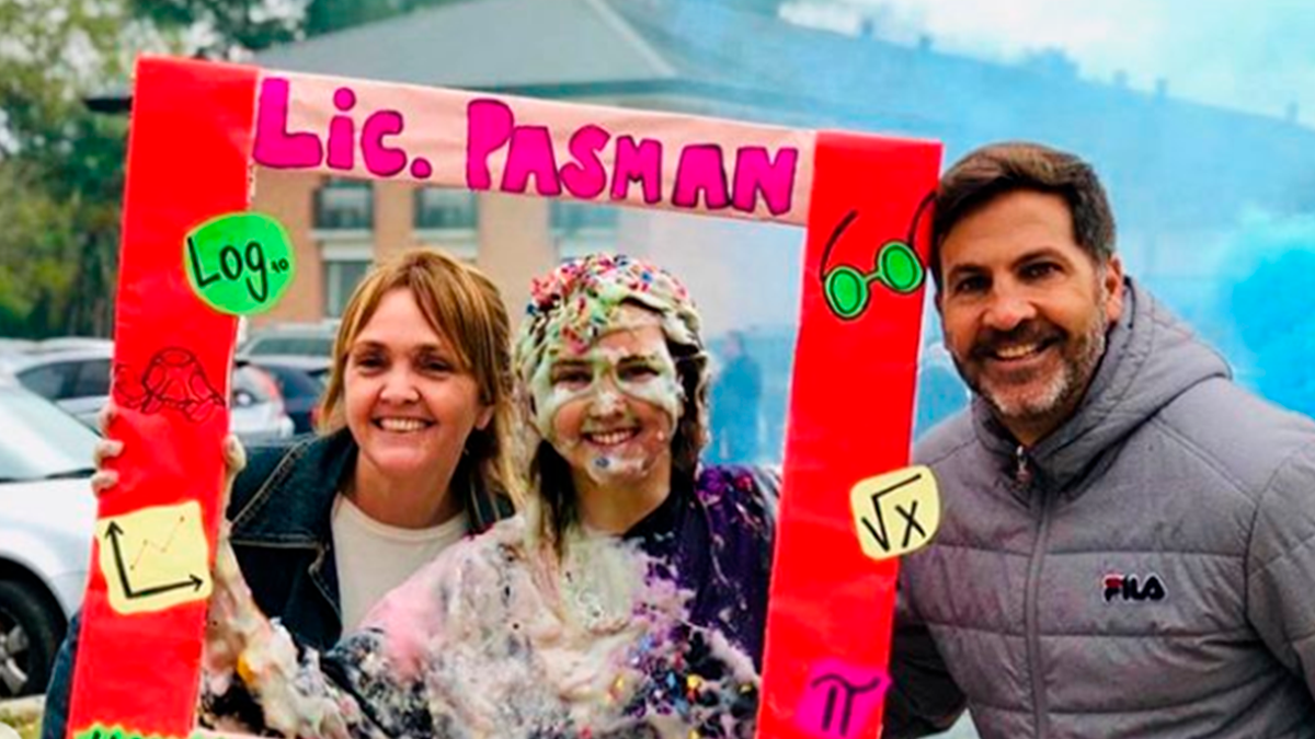 Candelaria Pasman al momento de recibirse