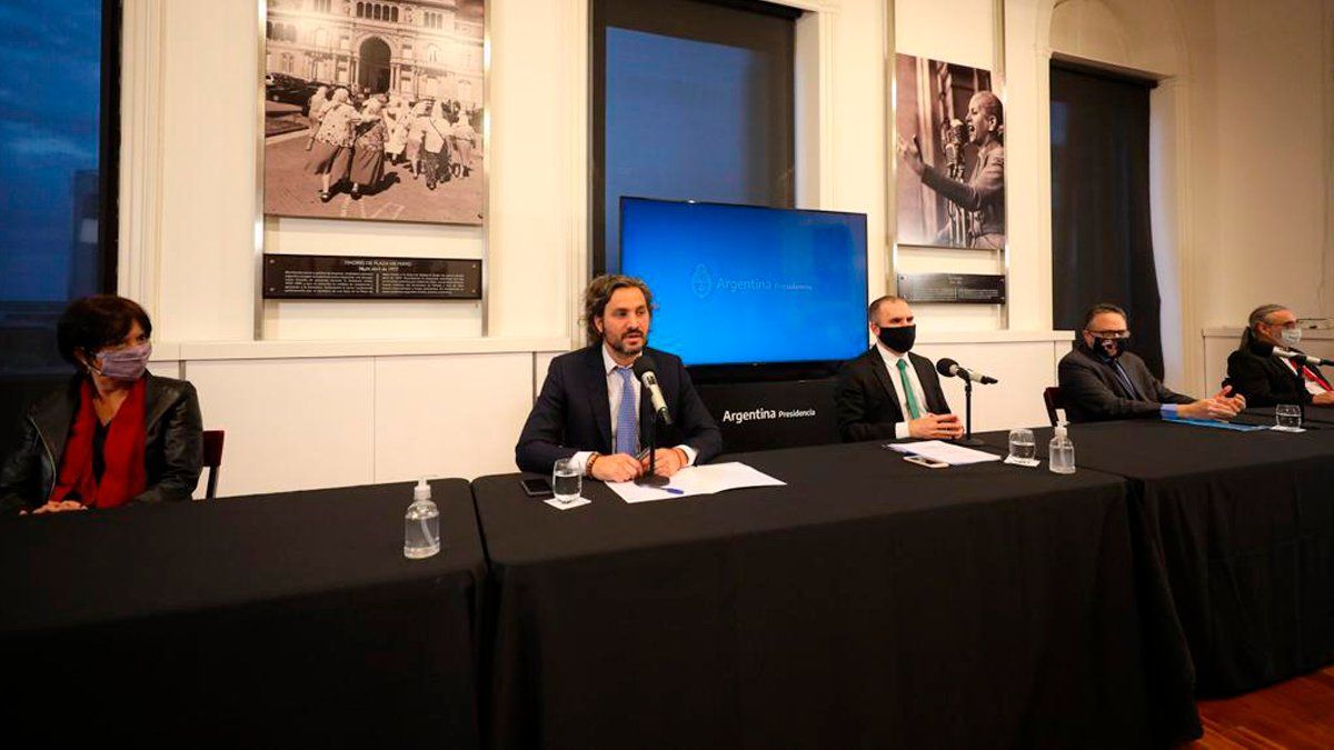 Guzmán anunció un paquete de medidas económicas vinculadas al incremento de las exportaciones y la producción