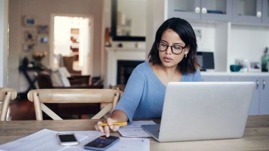 Trabajar desde casa. ¿Es posible? ¿Cómo hacerlo?