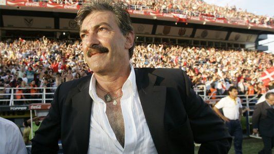 La Volpe no se siente menos que nadie: Estoy para dirigir a Boca de taquito