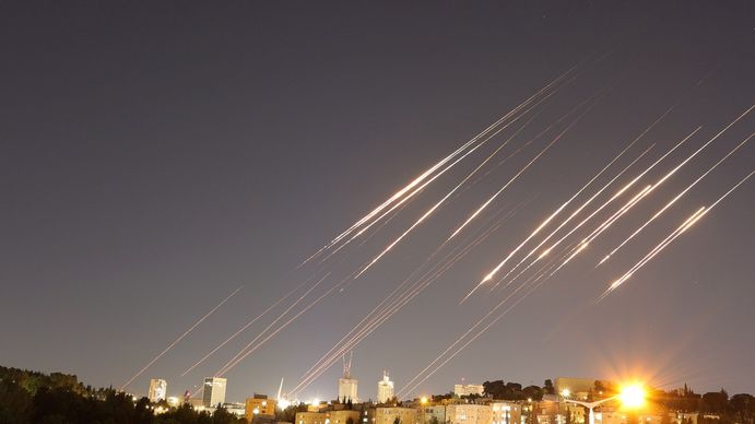 Tensión en Medio Oriente: recrudece el conflicto tras los últimos ataques de Irán a Israel