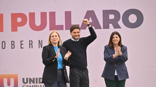 Pullaro cerró su campaña en Santa Fe con la mirada puesta en la elección legislativa