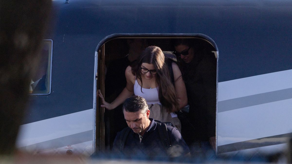 La jueza federal María Eugenia Capuchetti ordenó las primeras medidas de prueba en la denuncia contra Javier Milei y otros funcionarios por la salida de Flávio Bolsonaro hacia Estados Unidos. (Foto: Reuters).