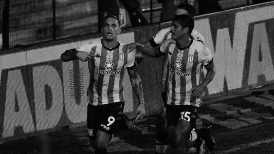 Racing le ganó 1-0 sobre la hora a Independiente en el Cilindro con un penal inexistente