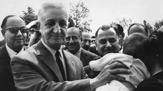 Arturo Illia: un presidente austero que estuvo preso por no saludar a los nazis y bajó la deuda externa