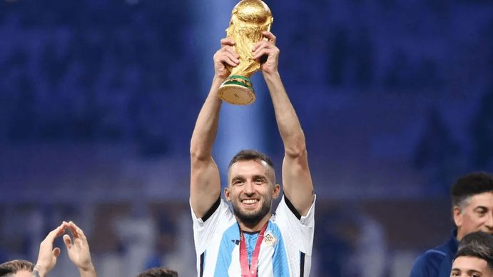 El insólito error en el tatuaje de la Copa del Mundo que se hizo Germán Pezzella